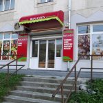 Vitrine pvc si usa automata - supermarket Campulung Moldovenesc